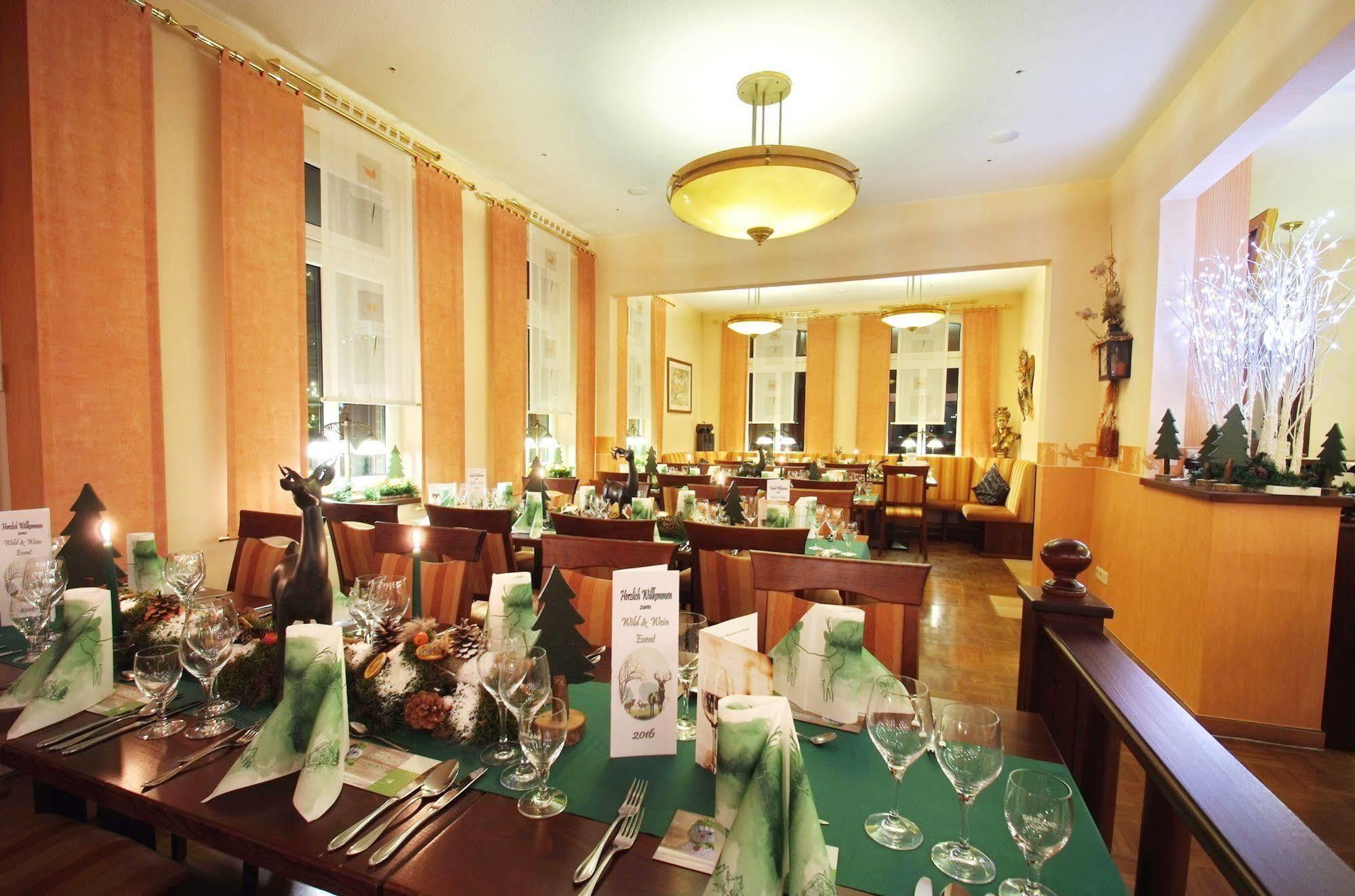 Hotel Zur Linde Heede Zewnętrze zdjęcie